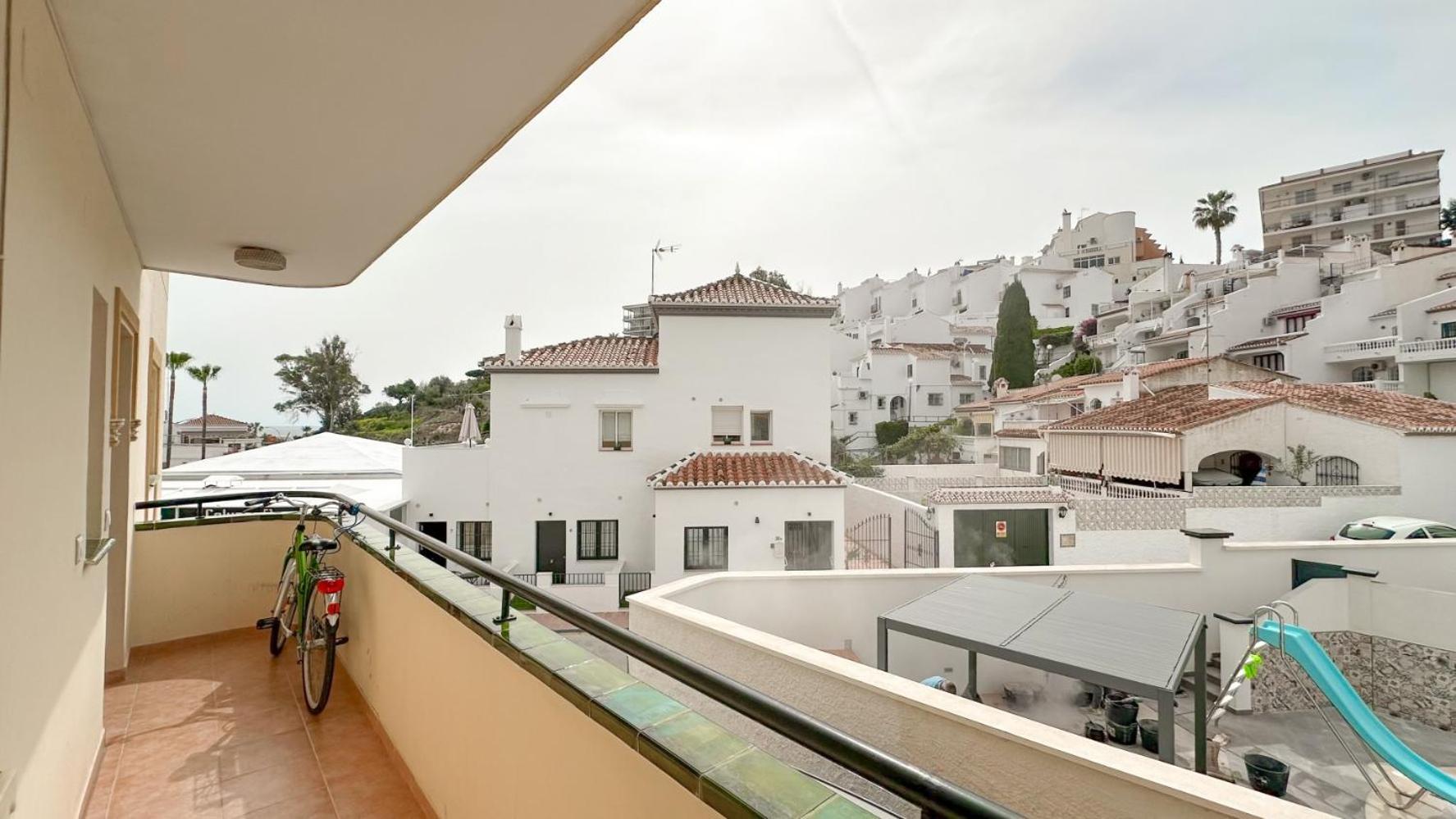 Buriana Beach w Parking Apartment Nerja Bagian luar foto